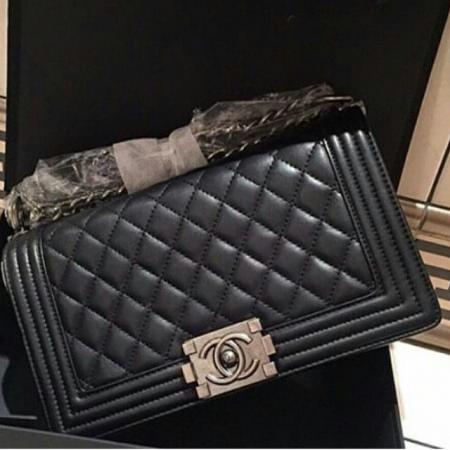 Шикарная сумочка Chanel Boy