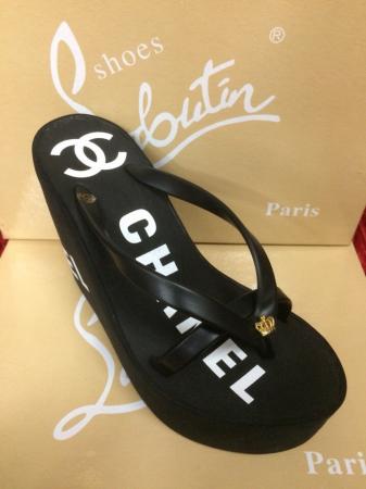 Шлепки Chanel пляжные