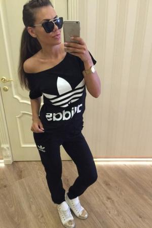 Спортивный костюм Adidas