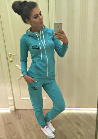 Спортивный костюм Adidas 