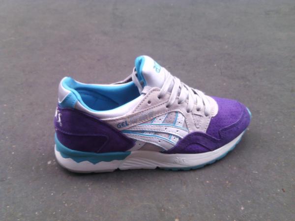 Кроссовки Asics