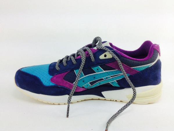 Кроссовки Asics